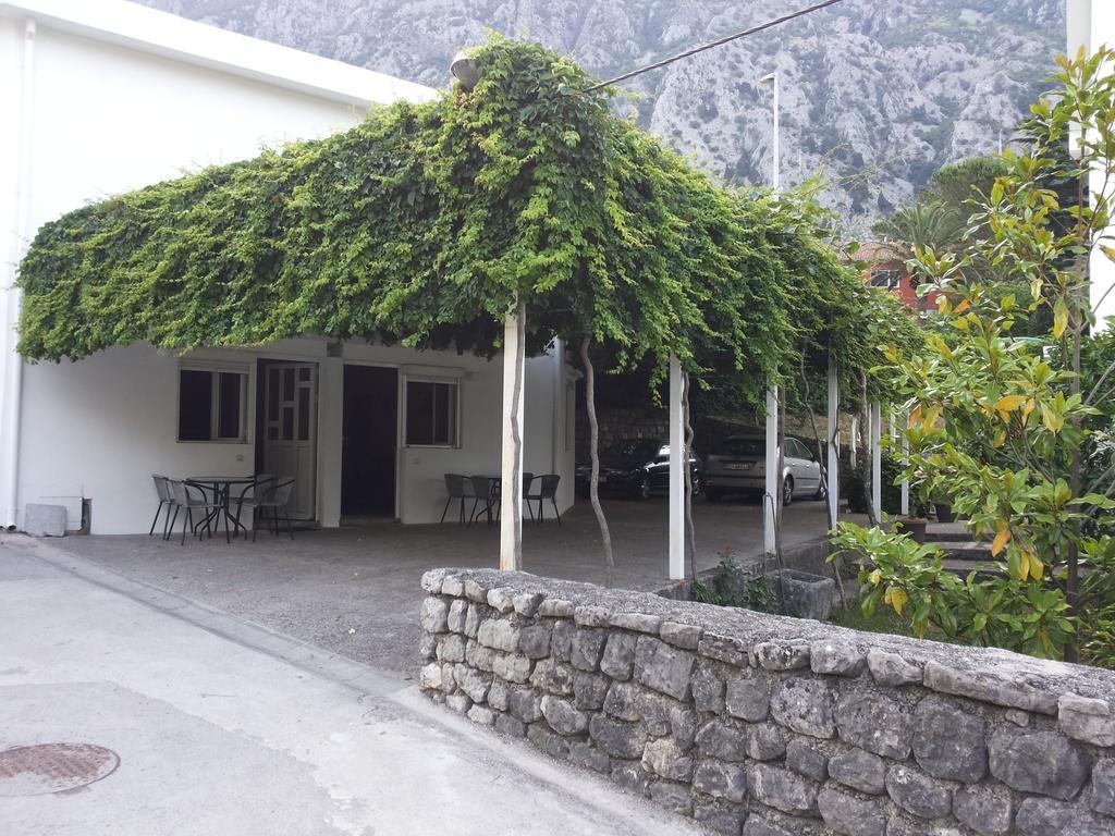 Rooms & Apartments Vukasovic Kotor Kamer foto